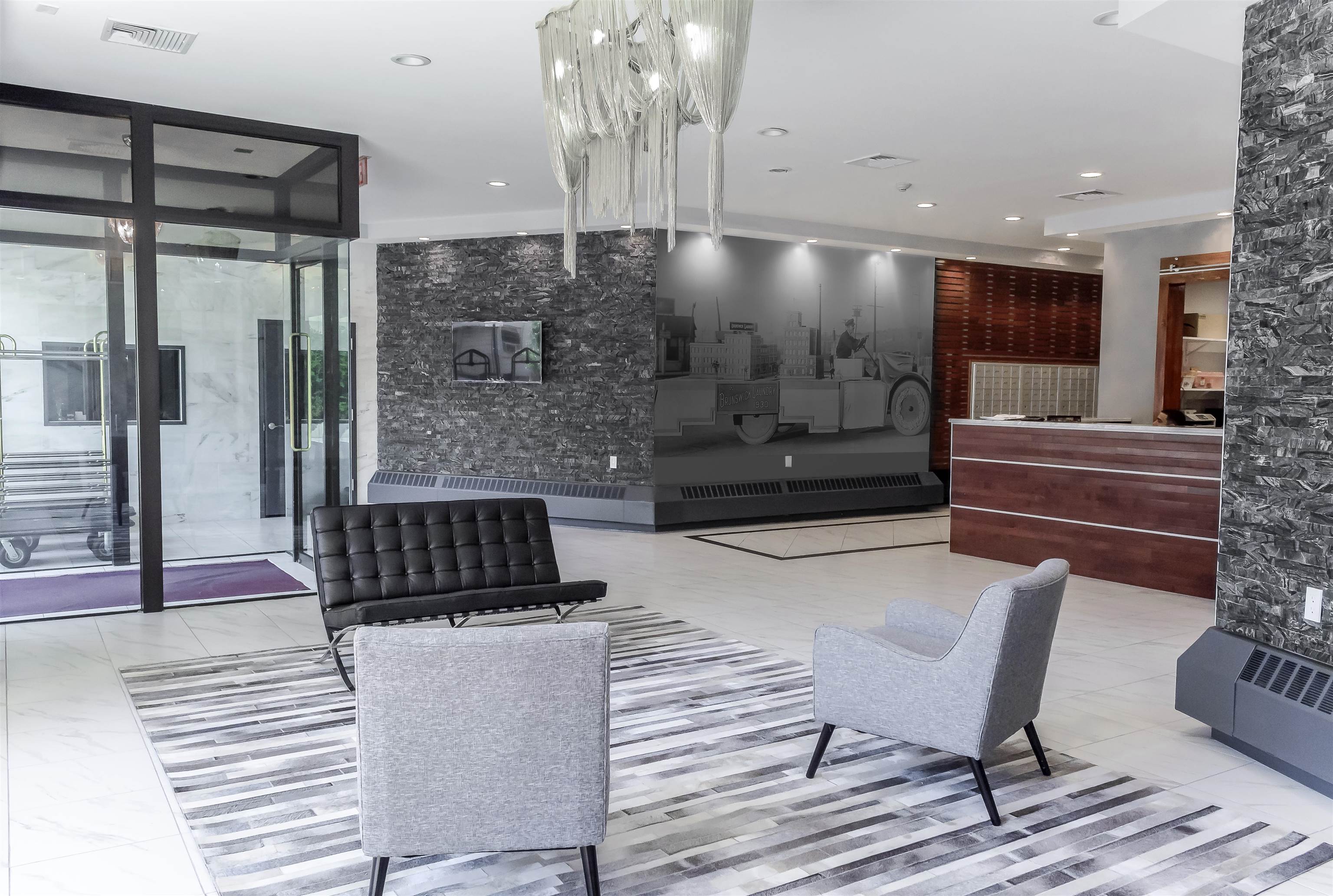 75 LIBERTY AVE Unit: C17