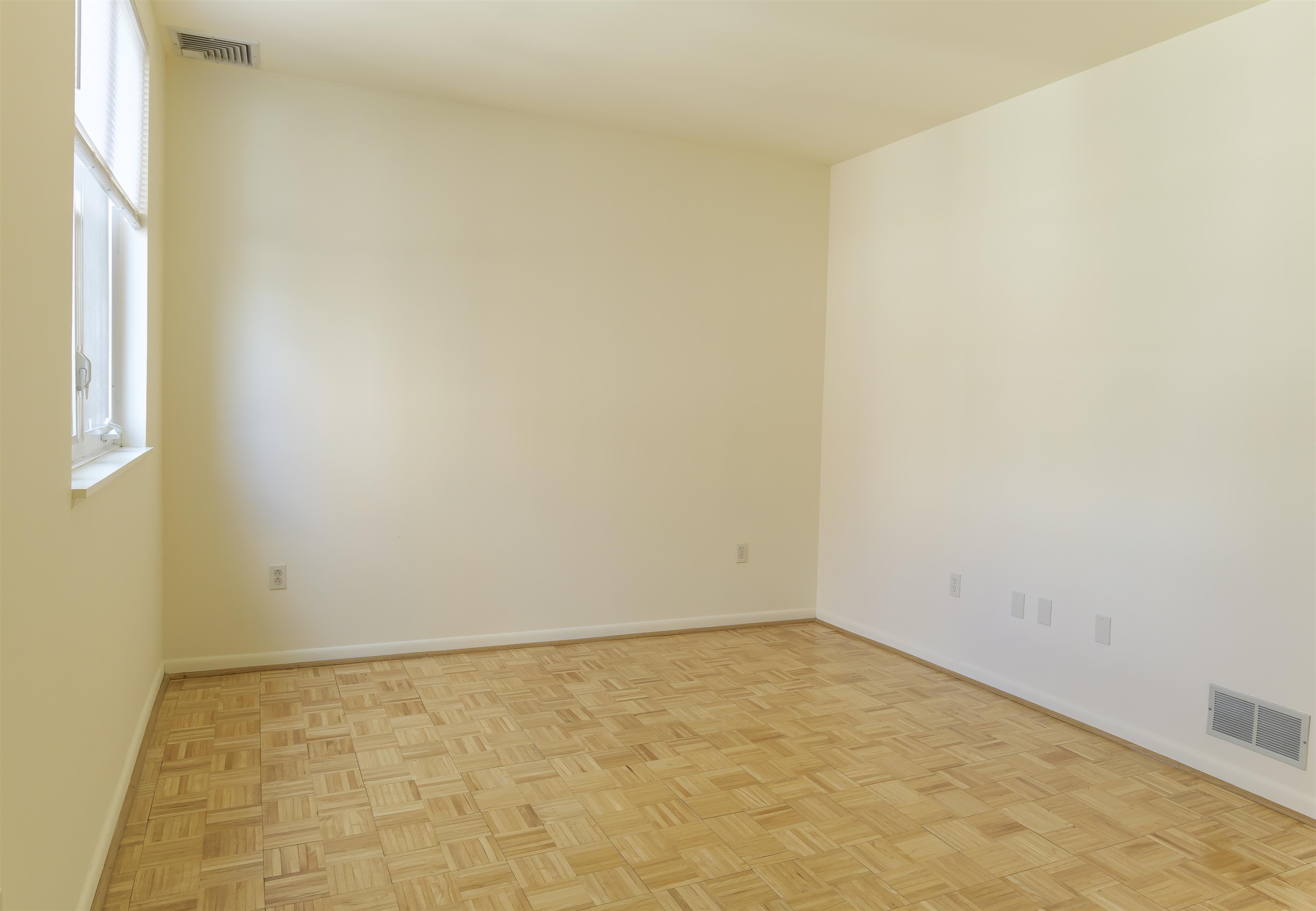 75 LIBERTY AVE Unit: C17