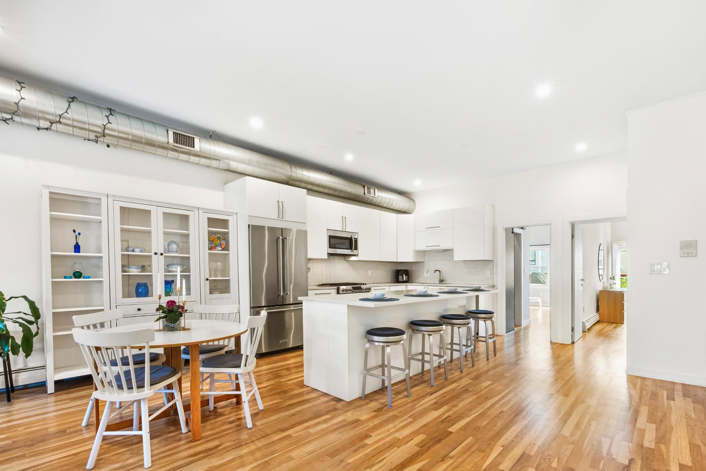 325 5TH ST Unit: 3