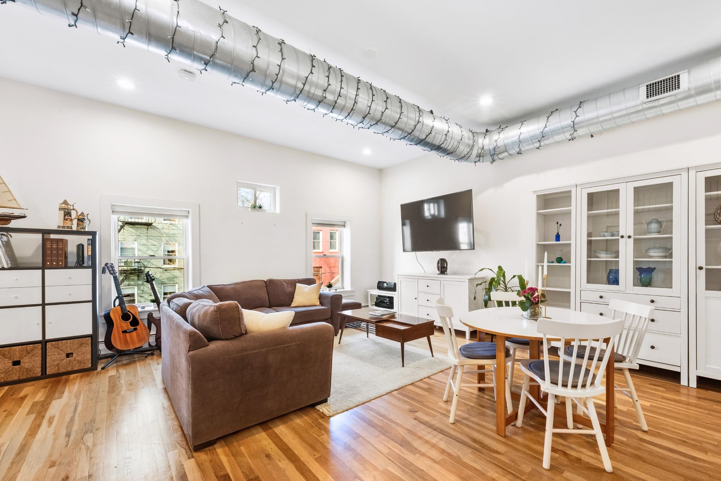 325 5TH ST Unit: 3