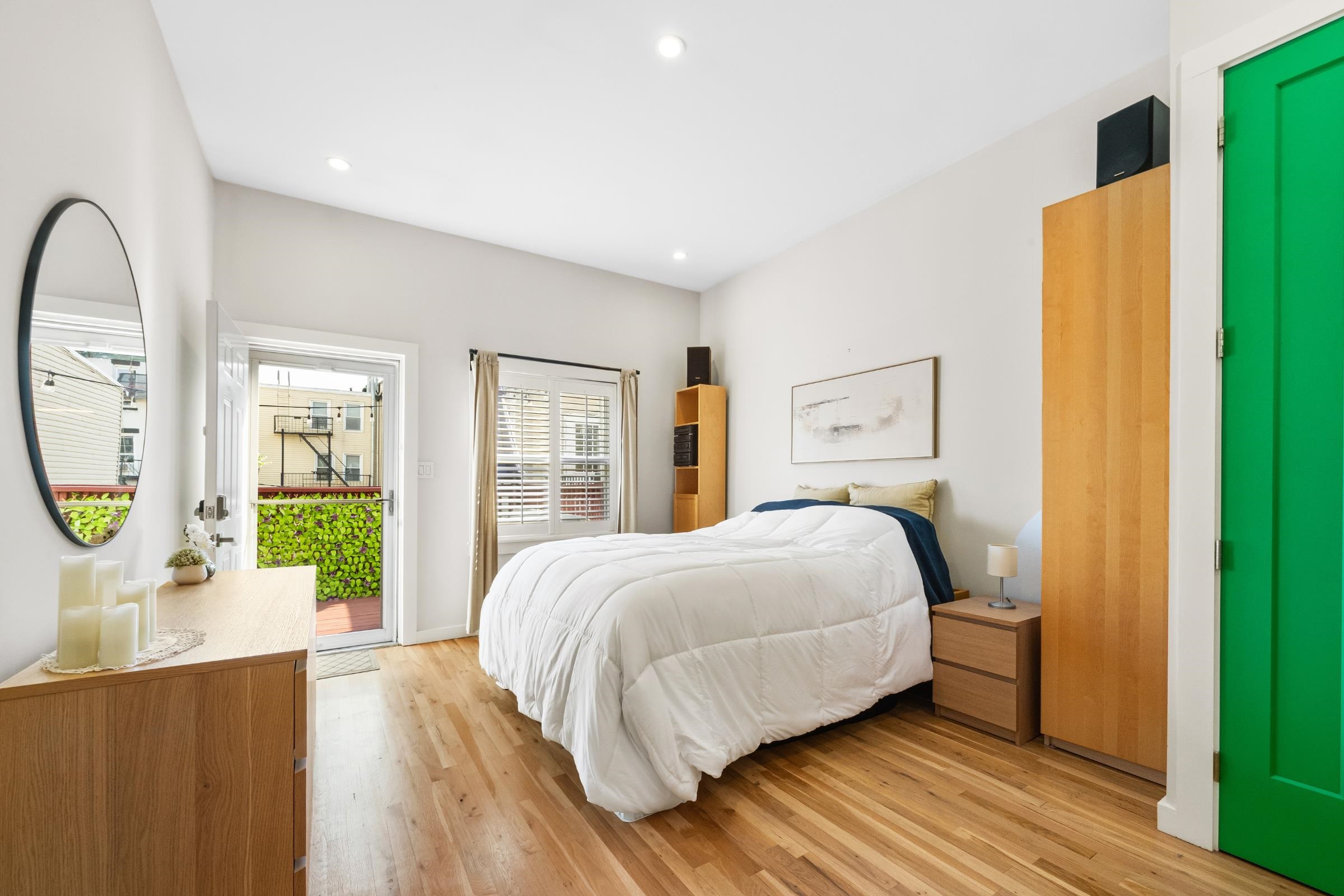 325 5TH ST Unit: 3