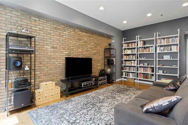 357 VARICK ST Unit: 324B