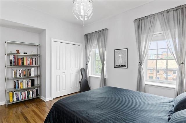 357 VARICK ST Unit: 324B