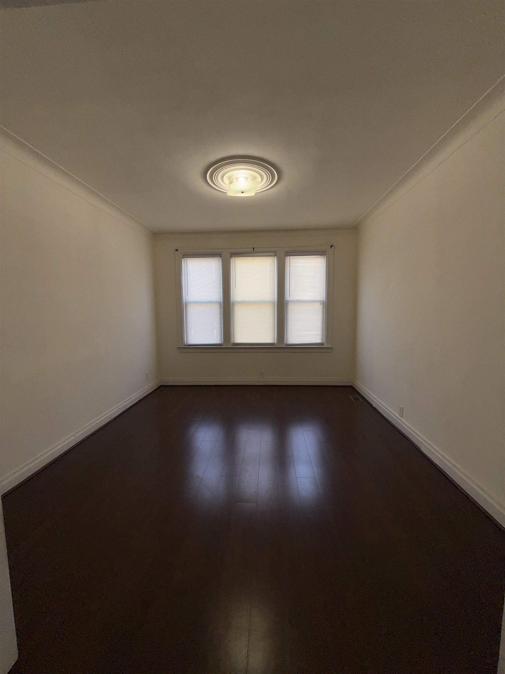 726 GARFIELD AVE Unit: 1
