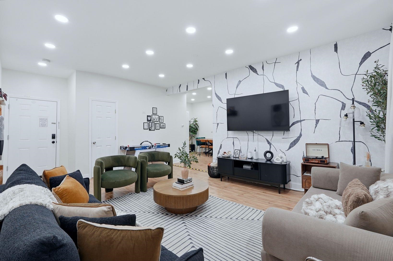 423 5TH ST Unit: 1