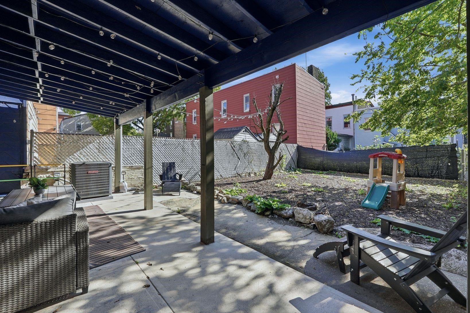 423 5TH ST Unit: 1