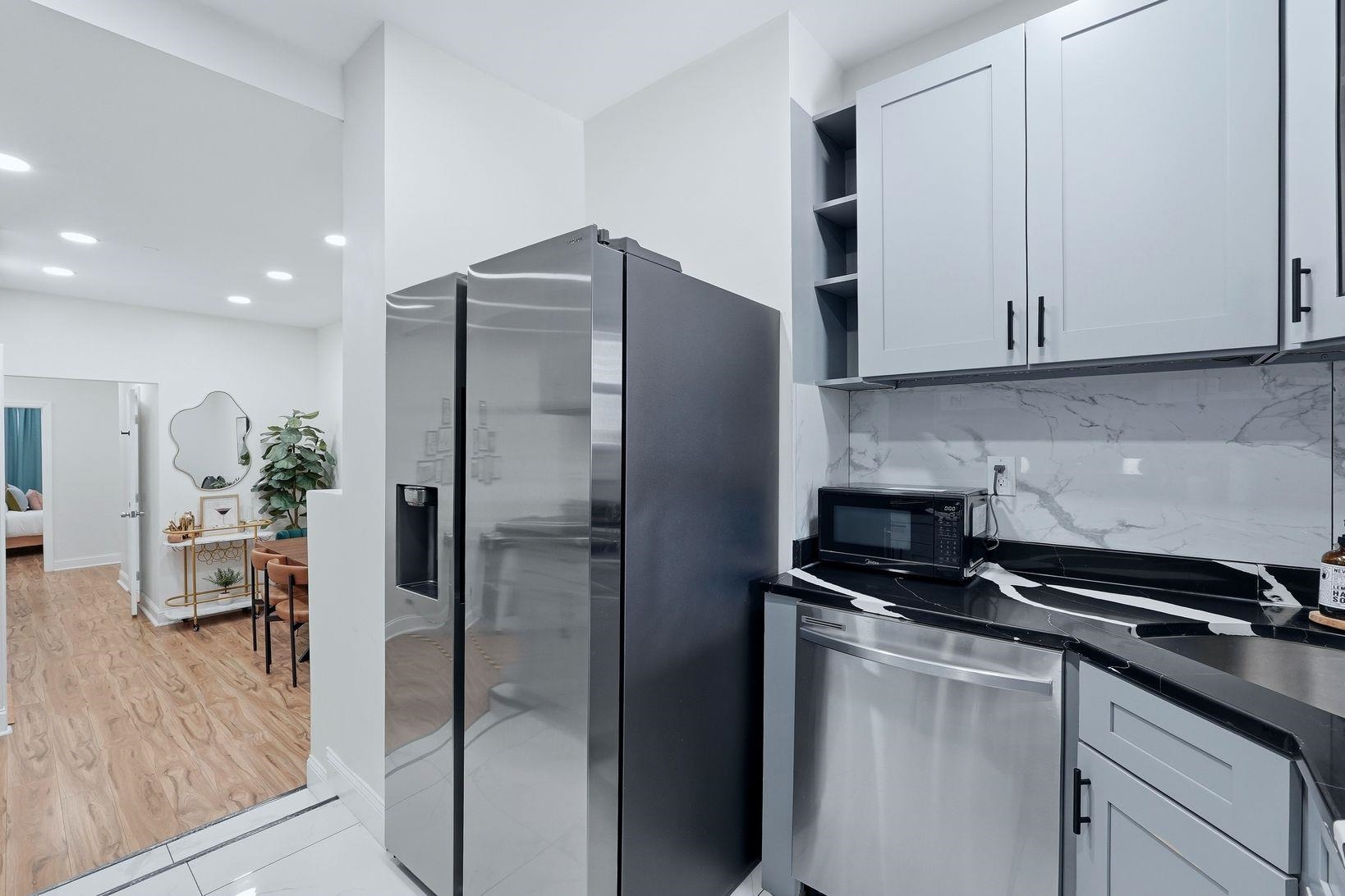 423 5TH ST Unit: 1