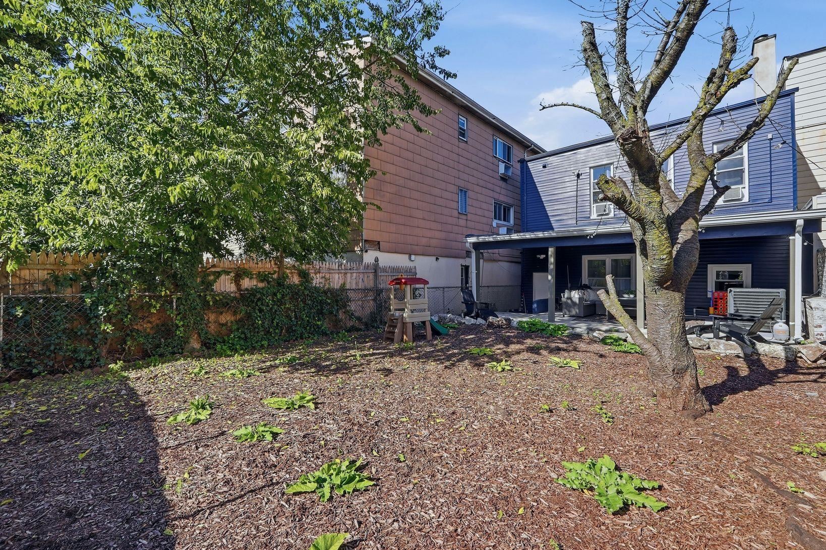 423 5TH ST Unit: 1