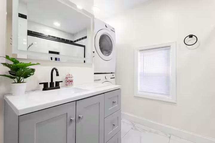 423 5TH ST Unit: 2