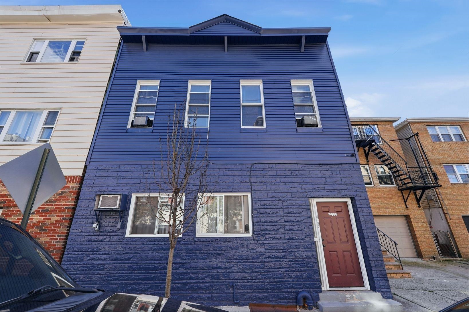423 5TH ST Unit: 2