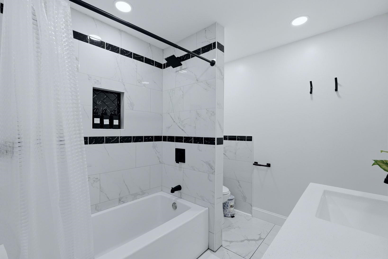 423 5TH ST Unit: 2