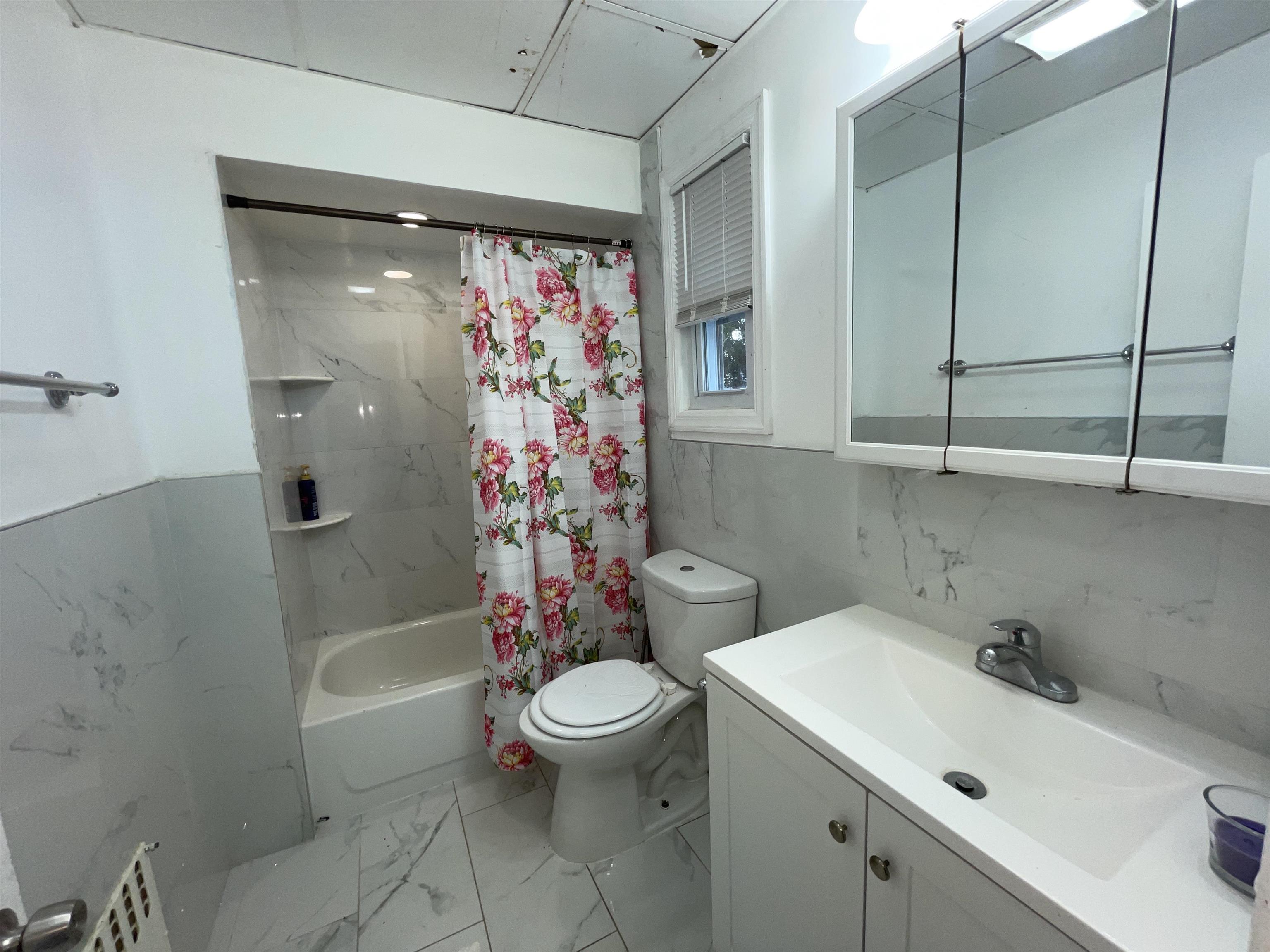 135A GRACE ST Unit: 1