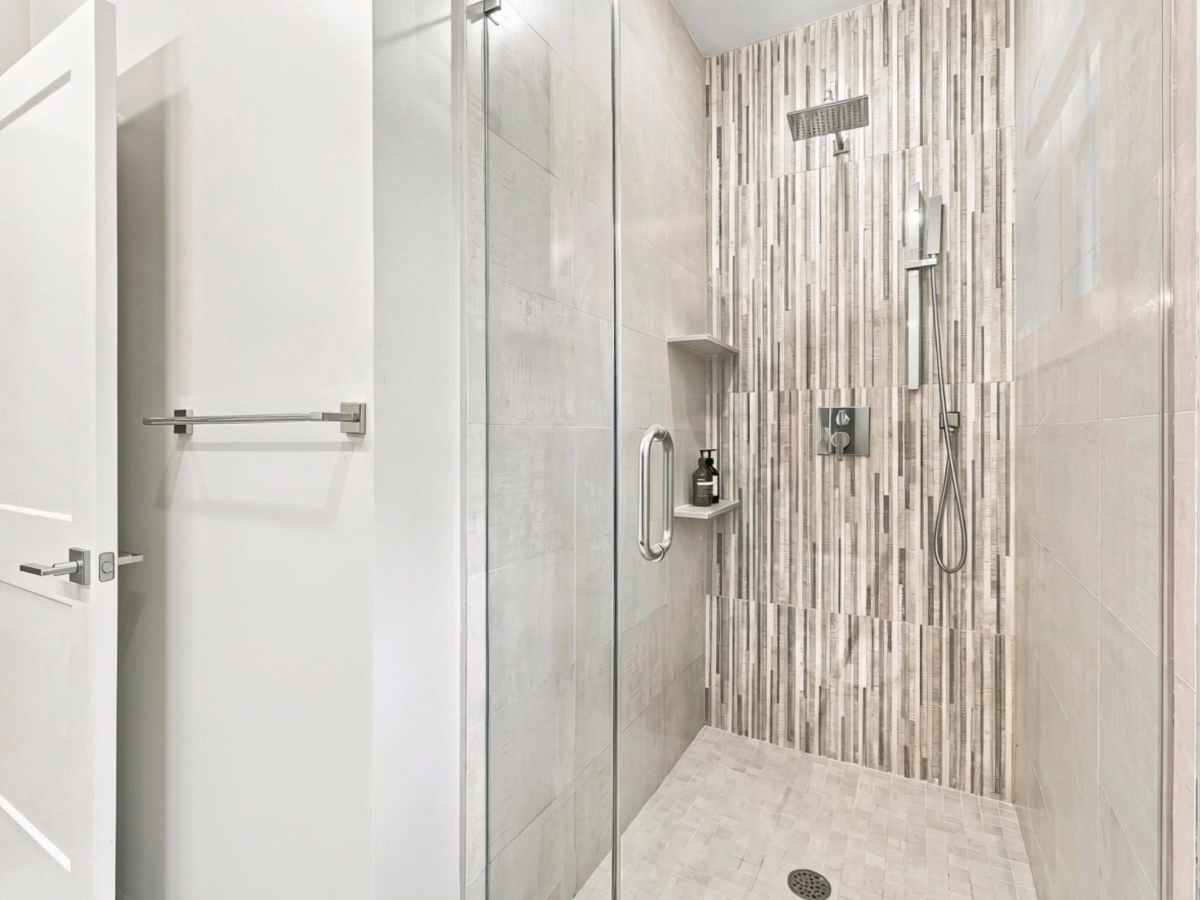 152 BEACH ST Unit: 1