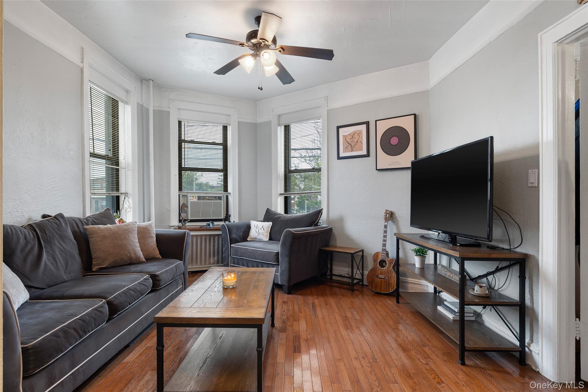 12 Hempstead Avenue Unit: 2