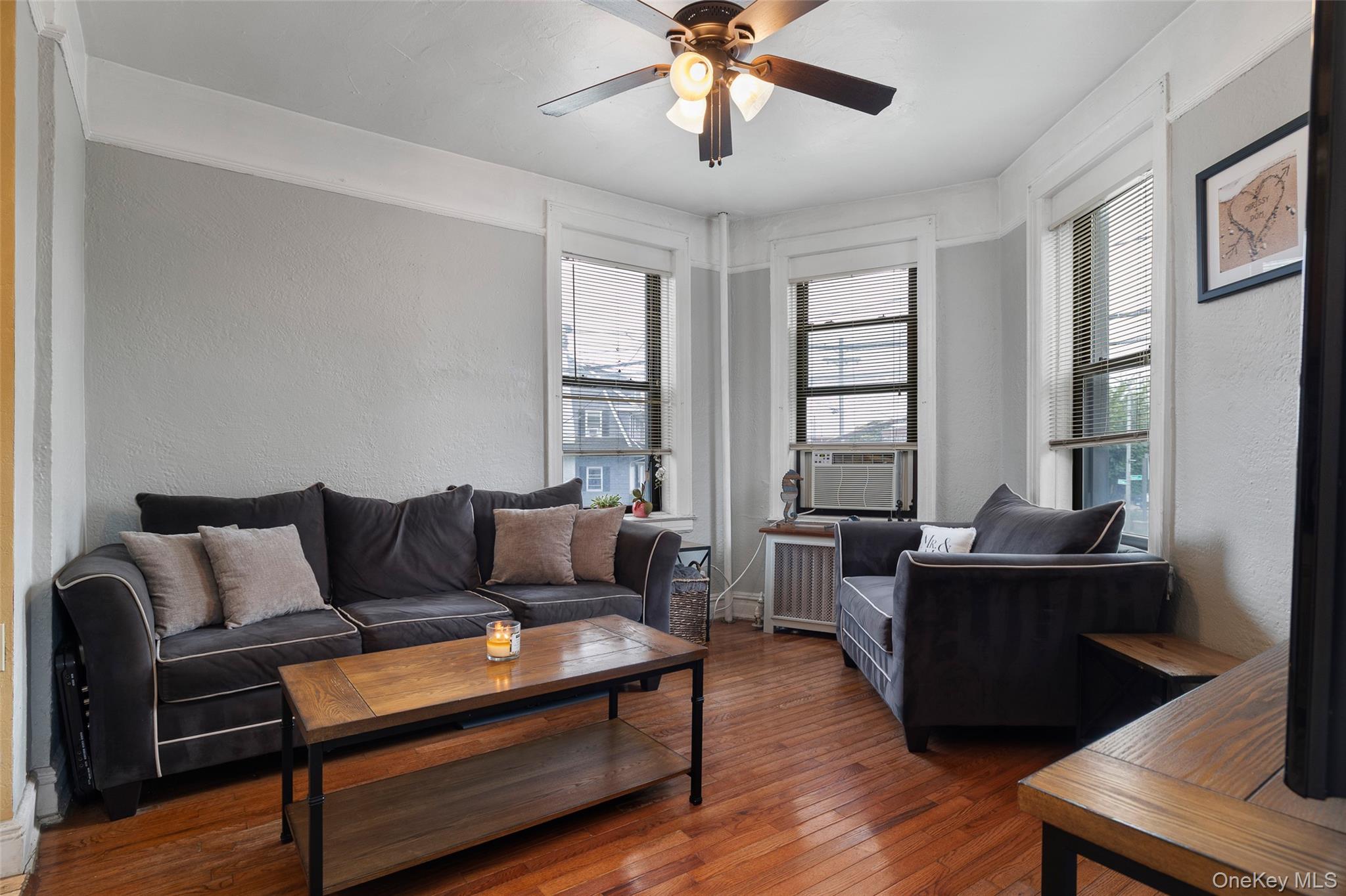 12 Hempstead Avenue Unit: 2