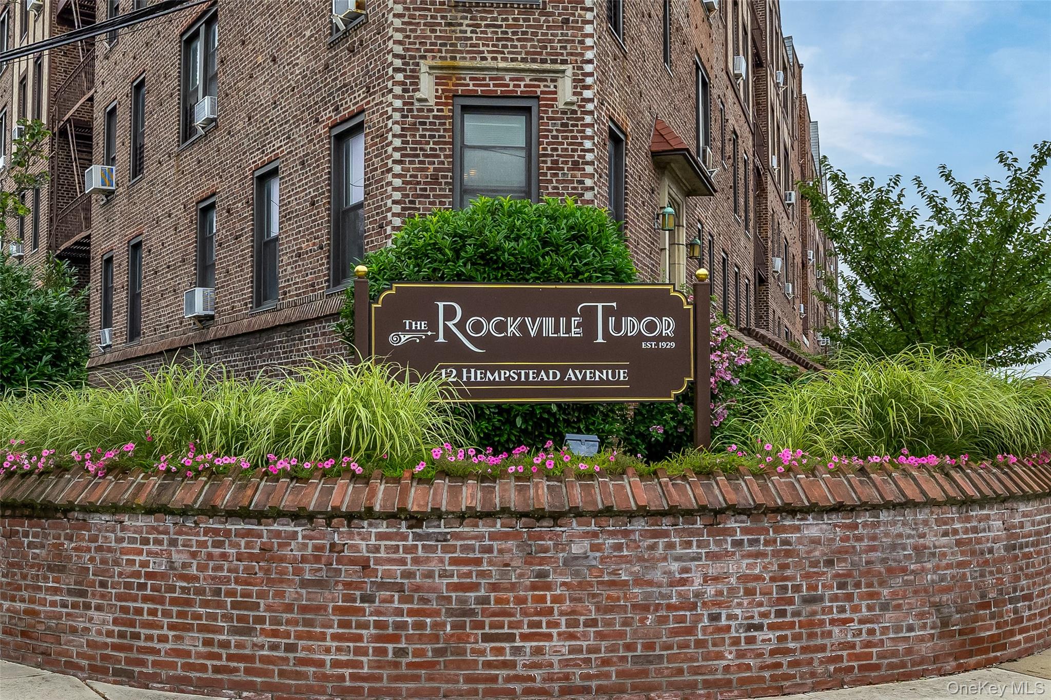12 Hempstead Avenue Unit: 2