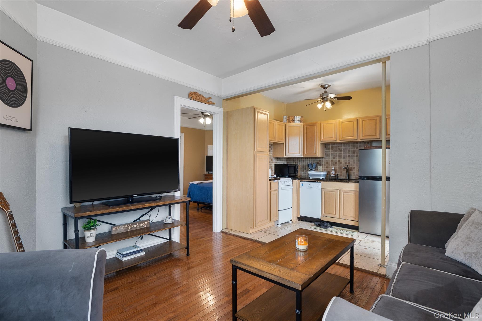 12 Hempstead Avenue Unit: 2