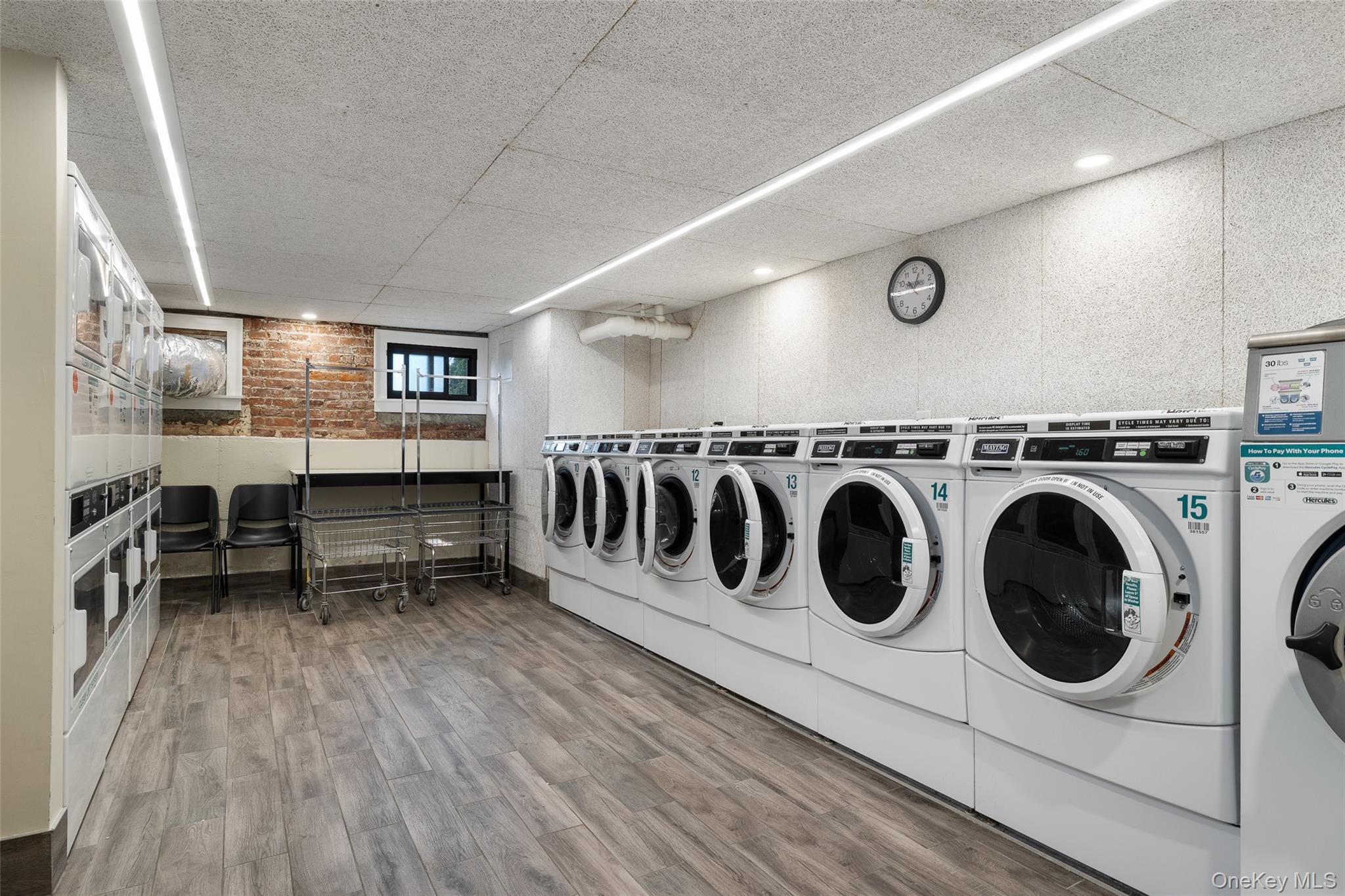 12 Hempstead Avenue Unit: 2