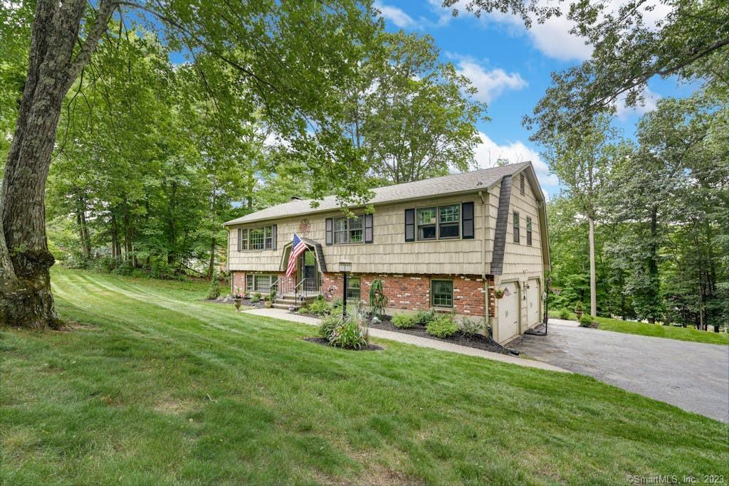 134 Longfellow Road