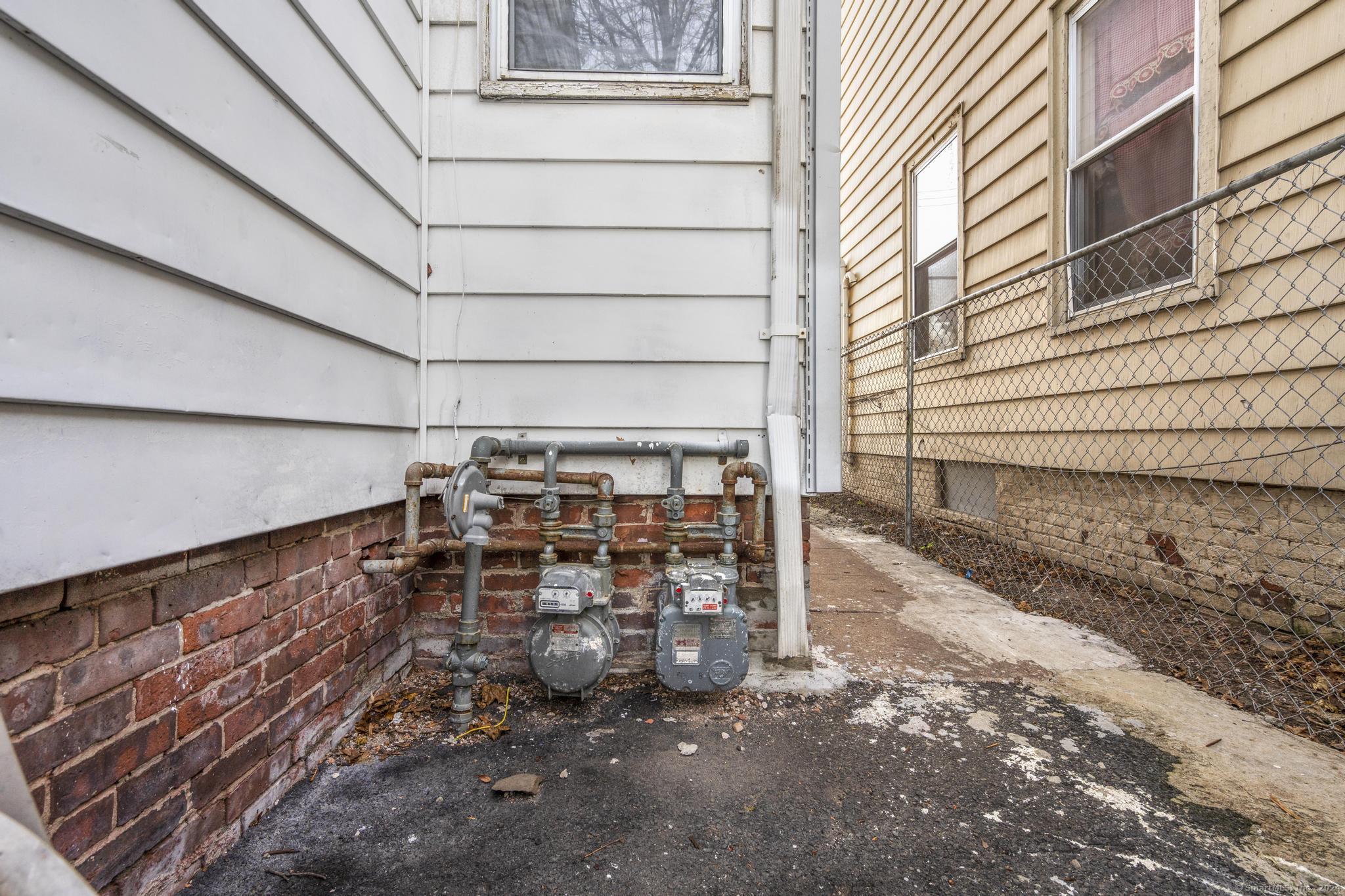 32 Bright Street