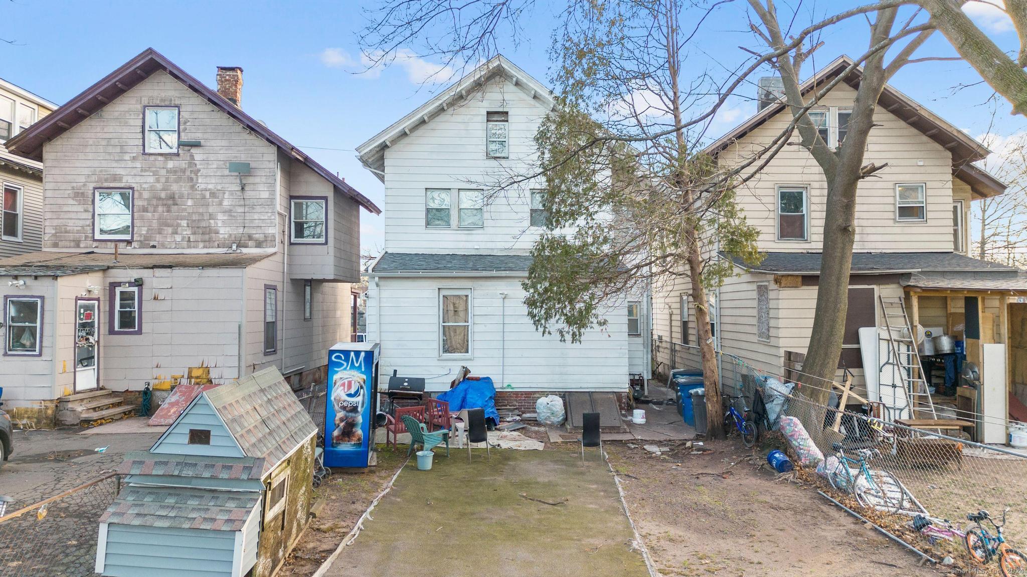 32 Bright Street