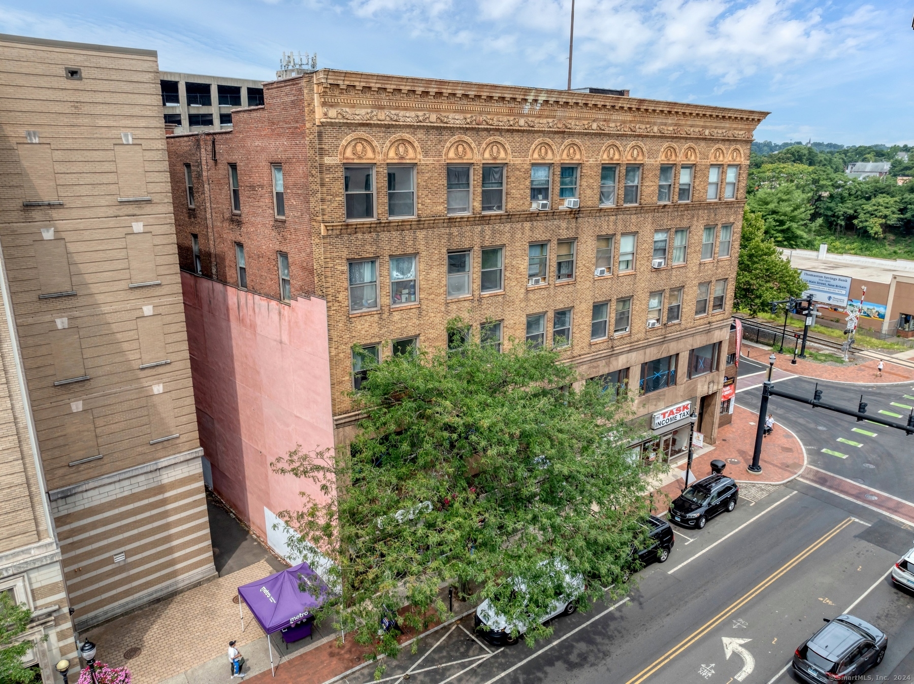300 Main Street