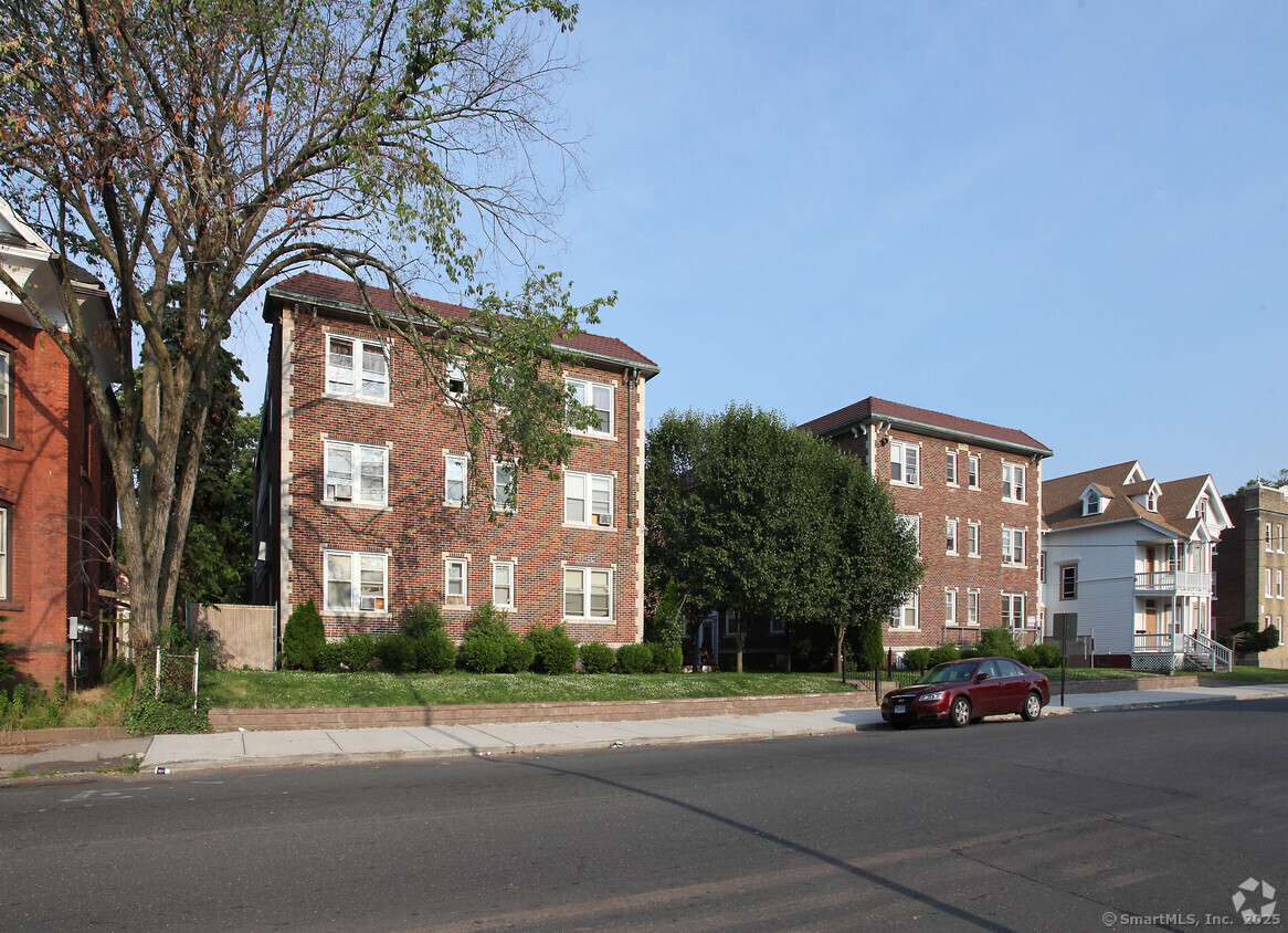18 Lincoln Street