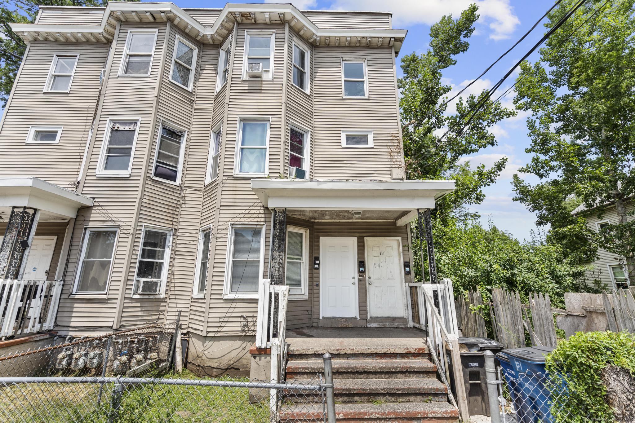215 Rosette Street