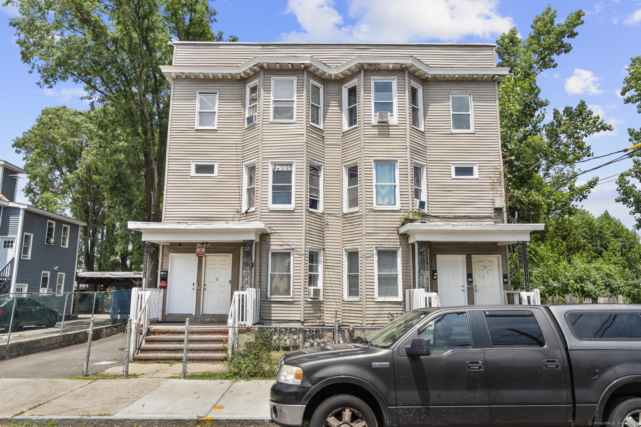 215 Rosette Street