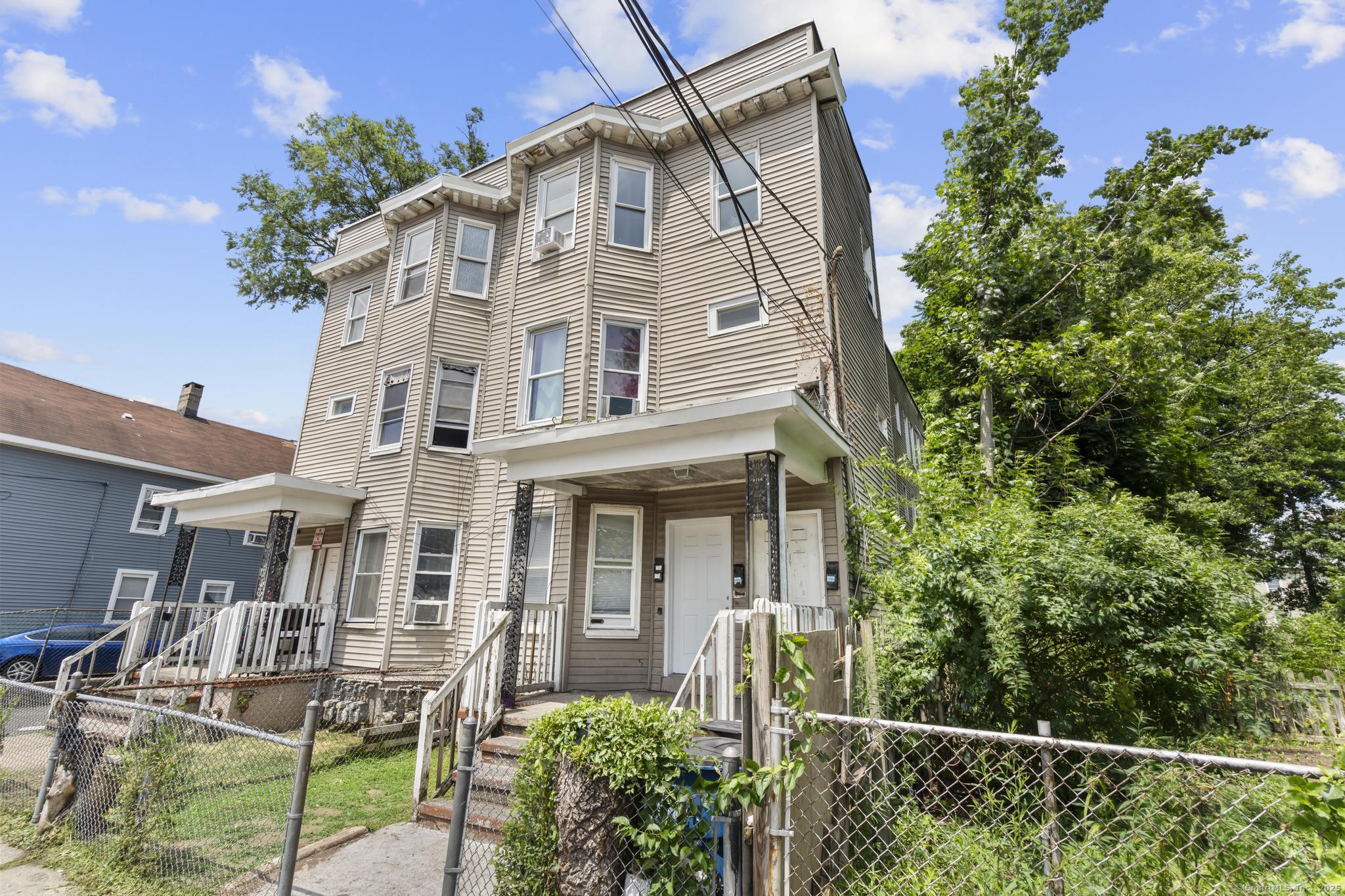 215 Rosette Street