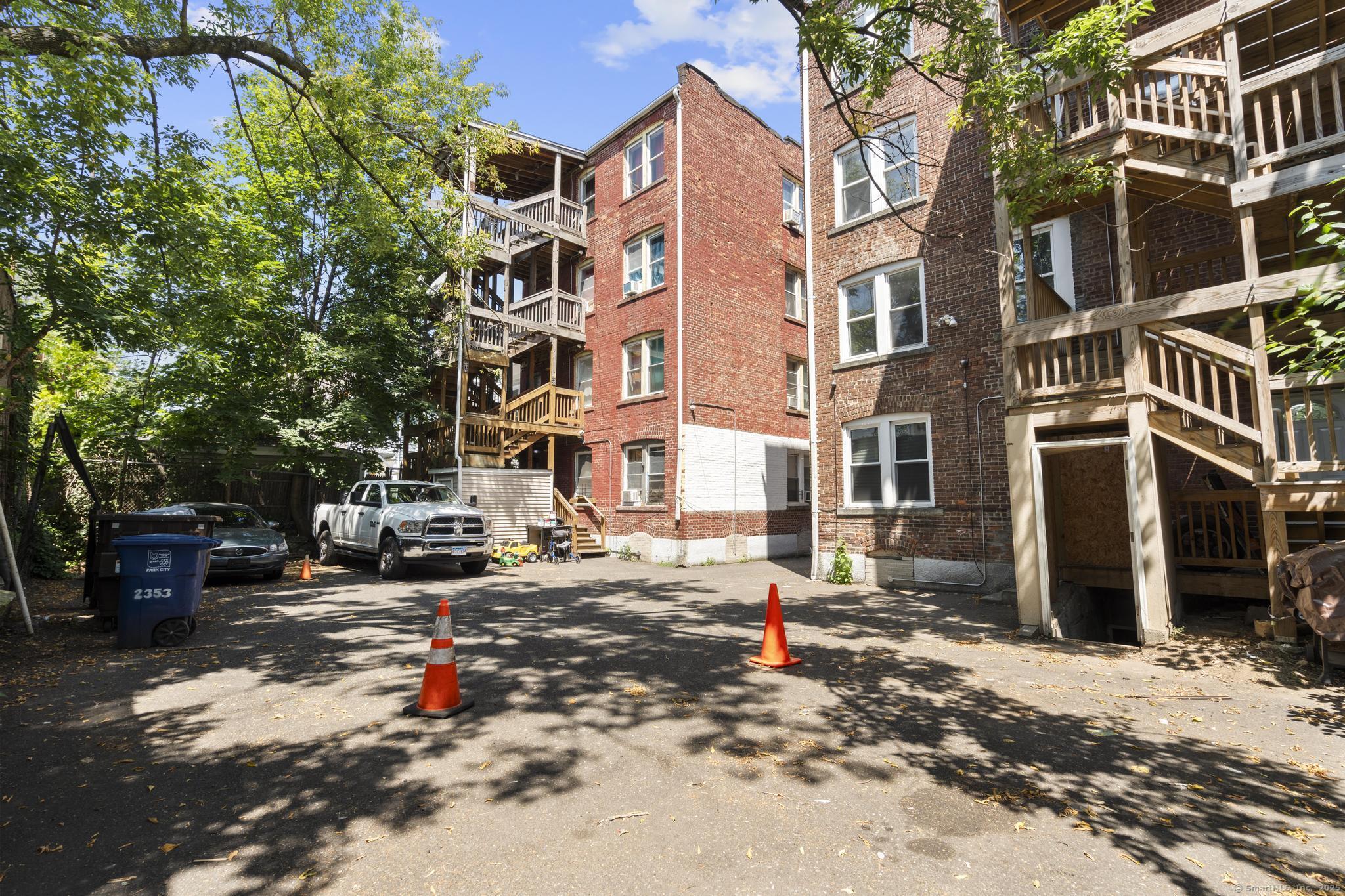 25 Whittier Street