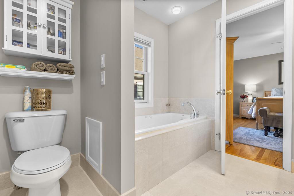 160 Glenbrook Road 6C