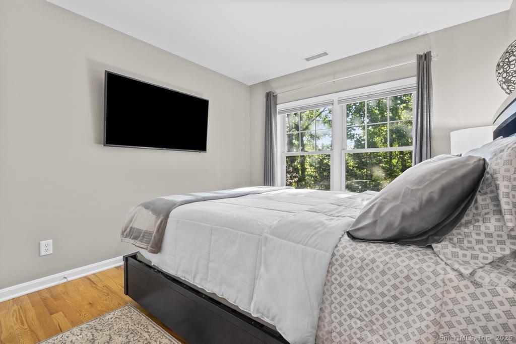 160 Glenbrook Road 6C