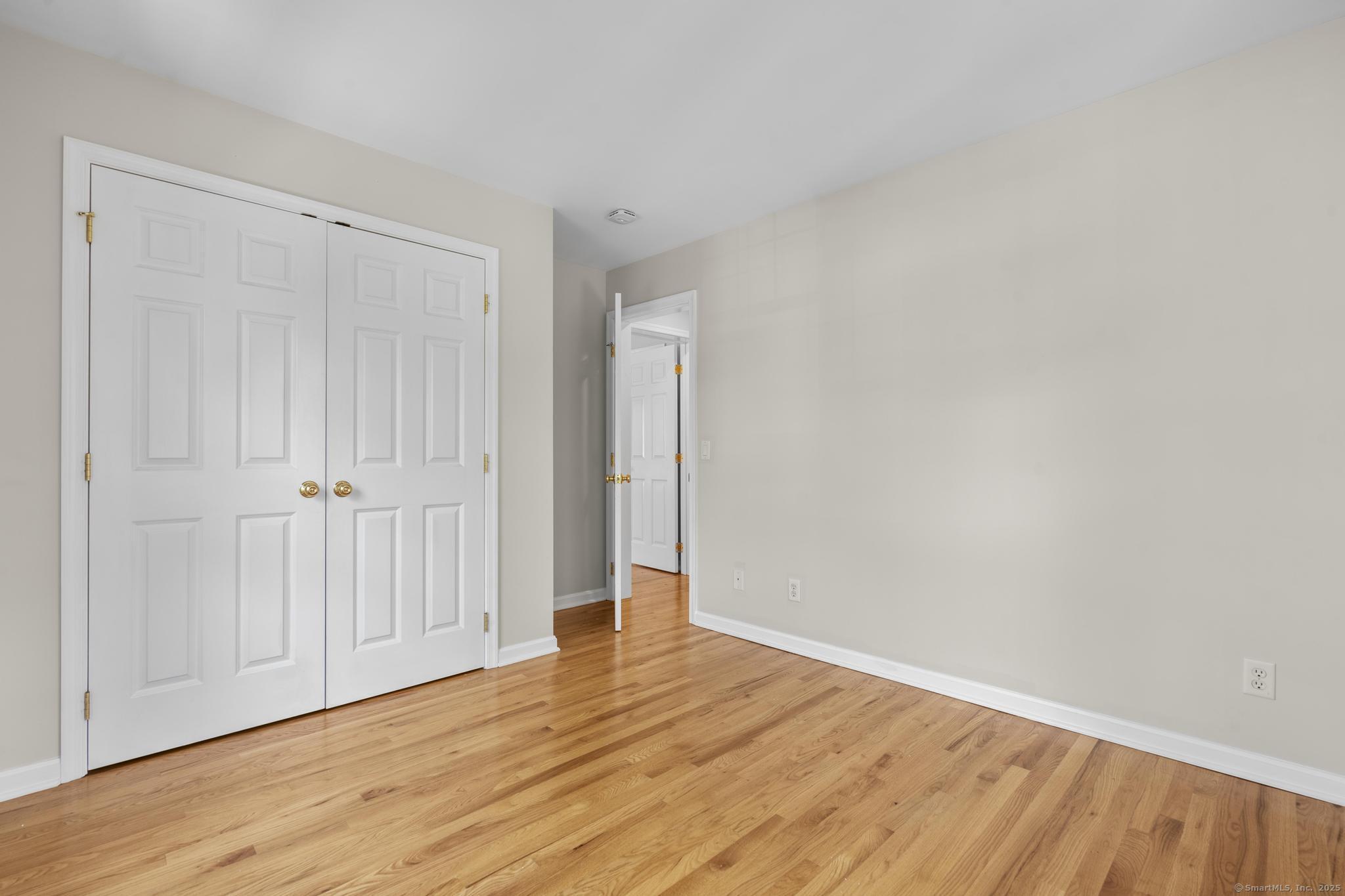 160 Glenbrook Road 4D