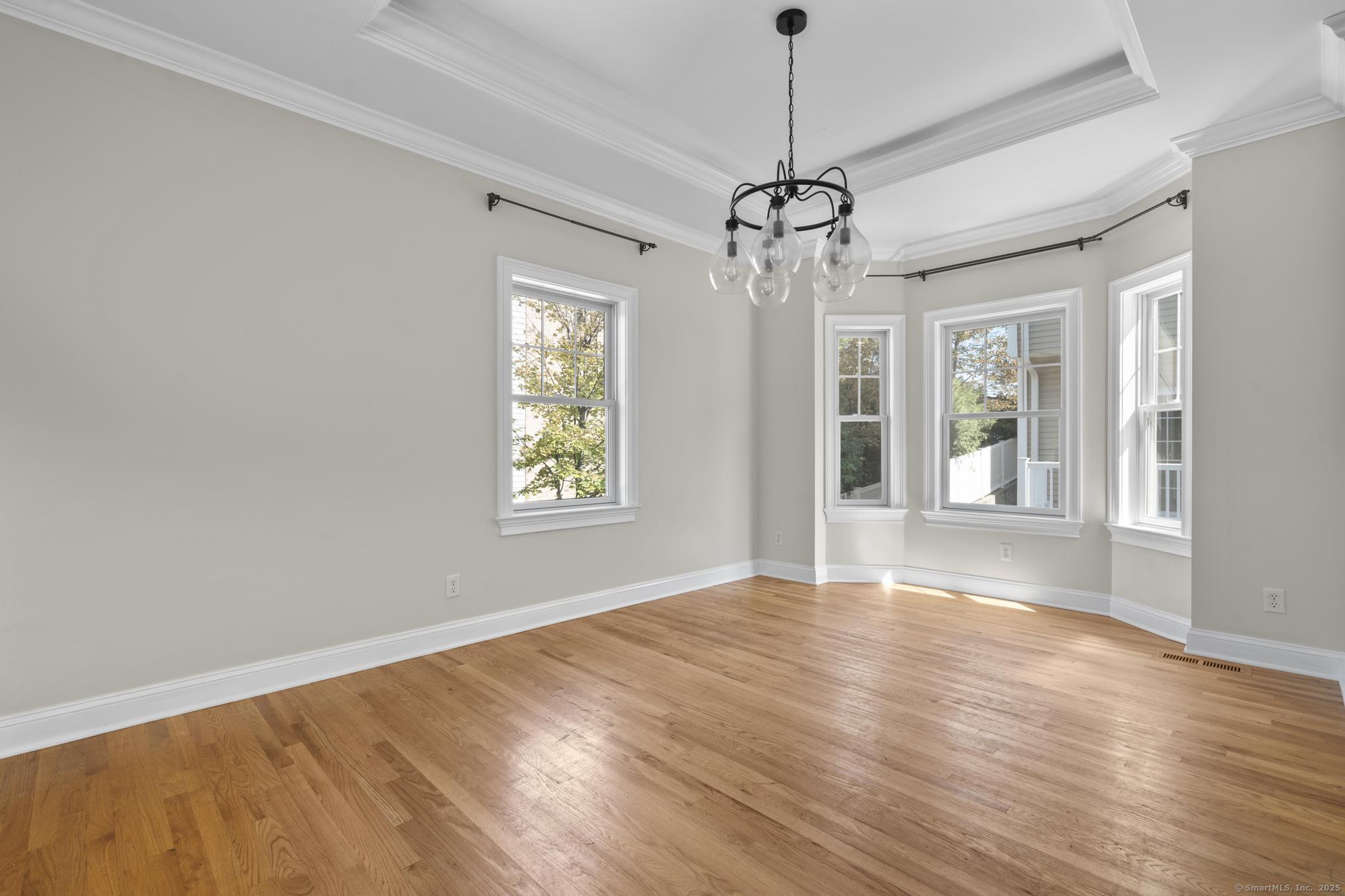 160 Glenbrook Road 4D