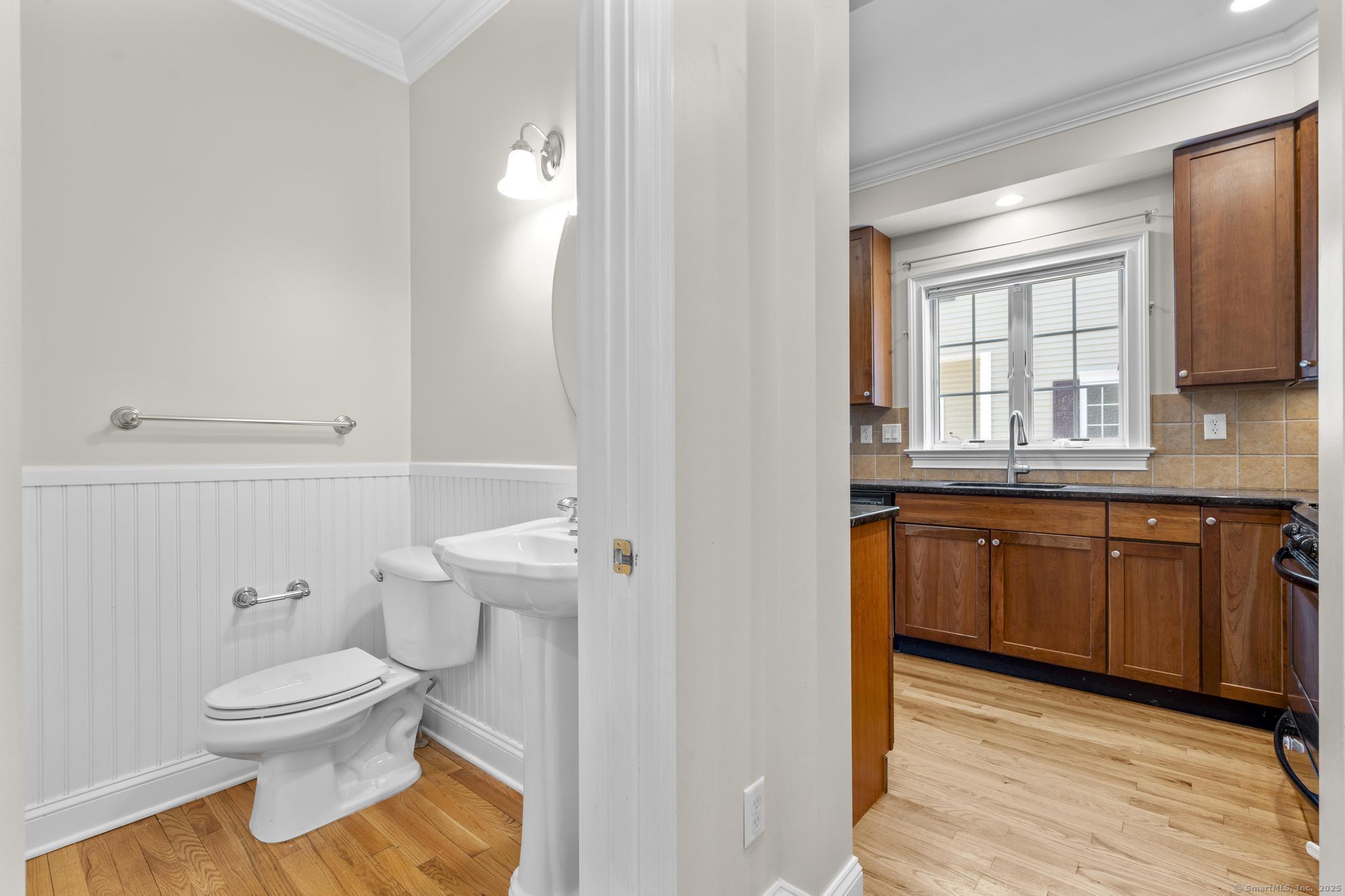 160 Glenbrook Road 4D