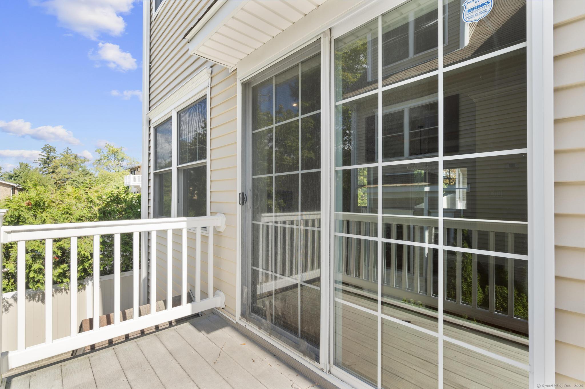 160 Glenbrook Road 4D