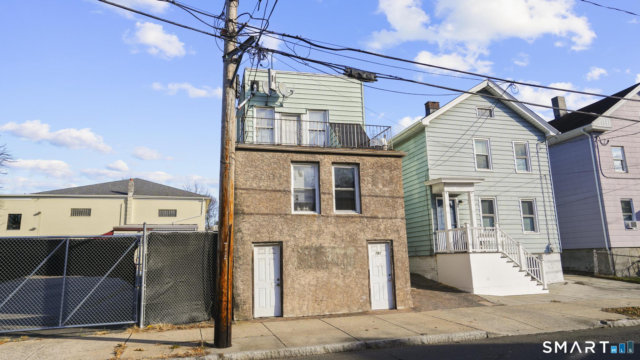 387 Blatchley Avenue