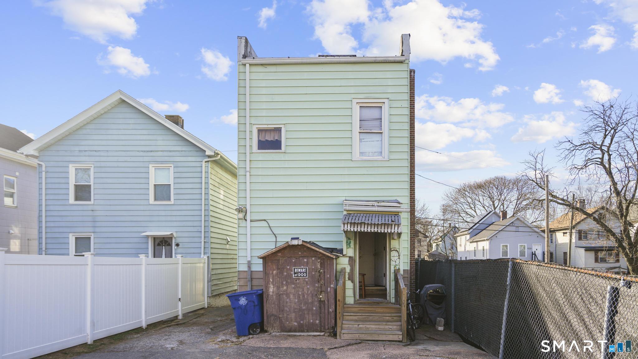 387 Blatchley Avenue