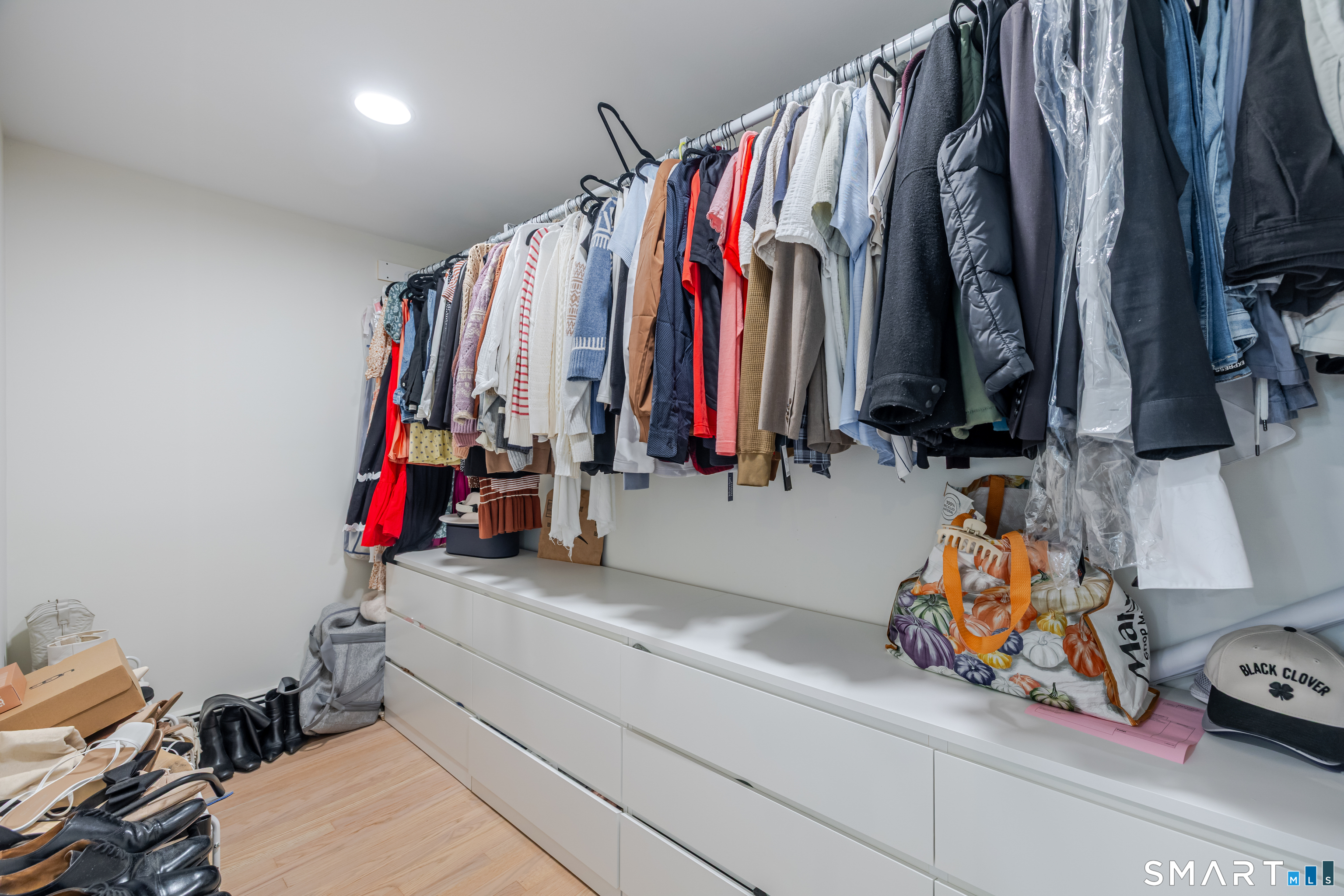 76 Geneva Terrace