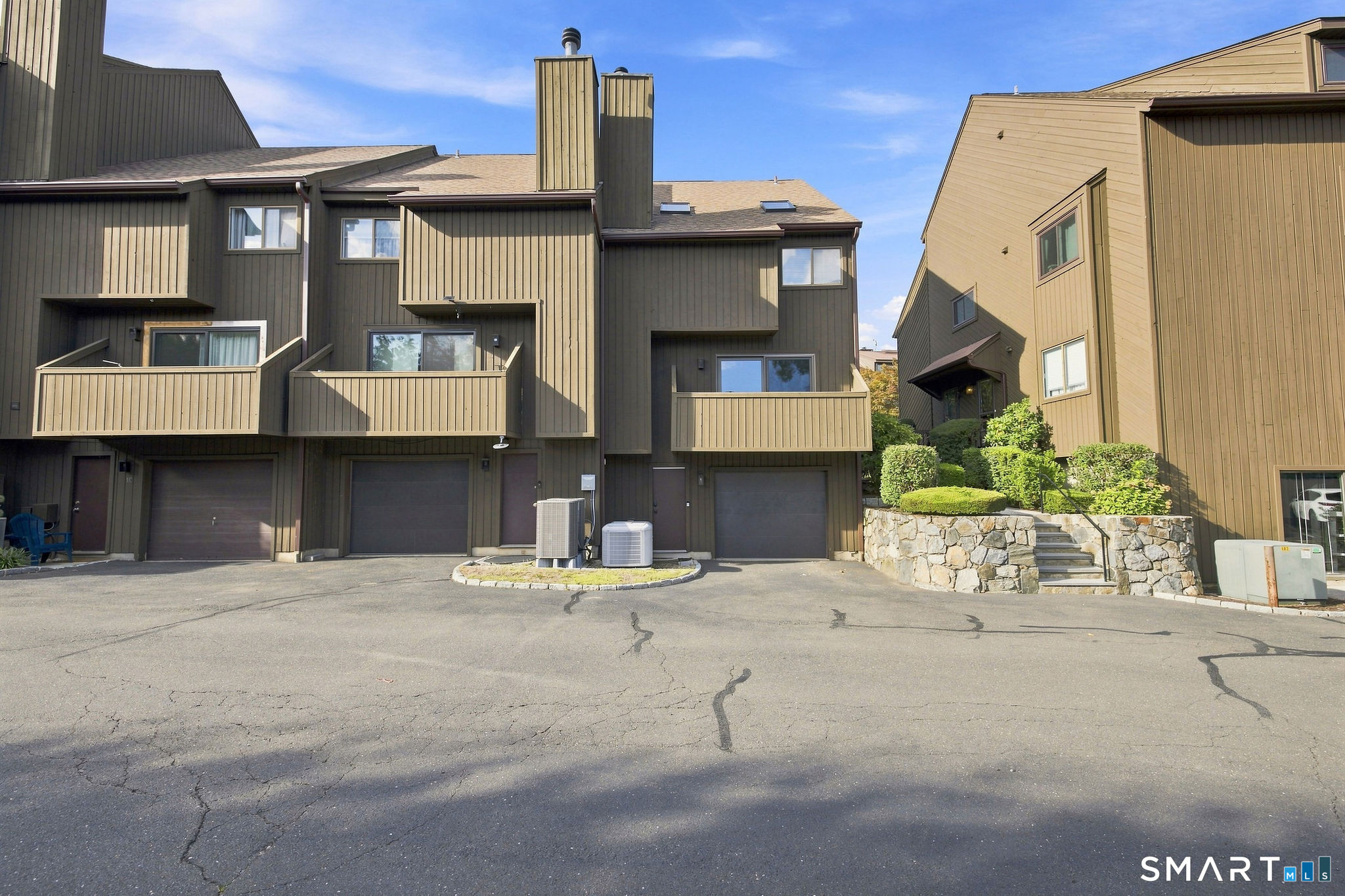 455 Hope Street Unit: 1E