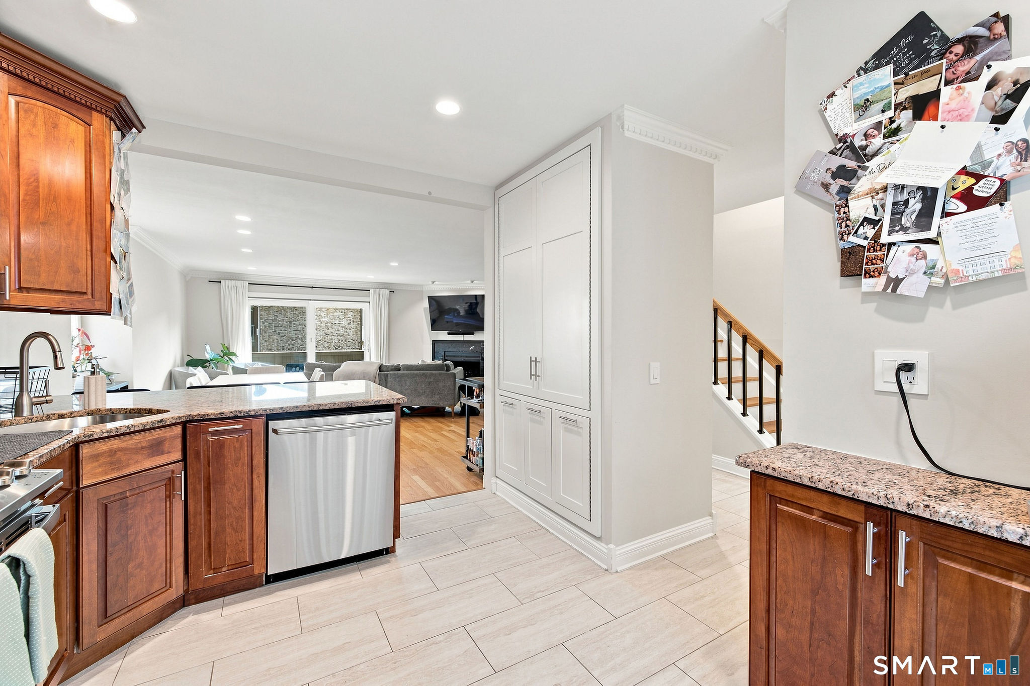 455 Hope Street Unit: 1E