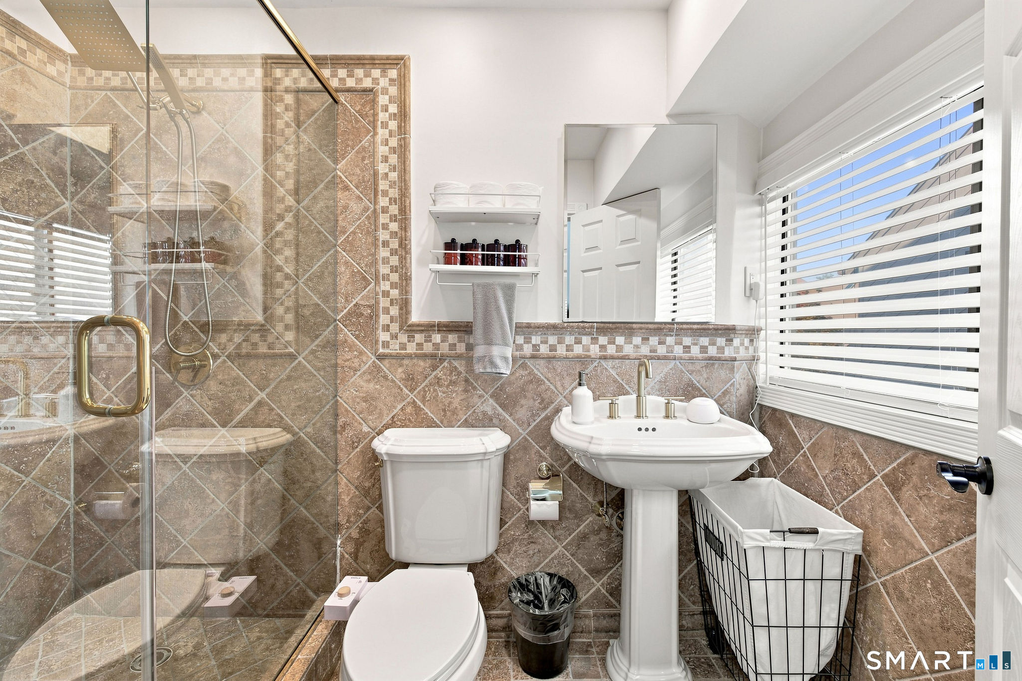 455 Hope Street Unit: 1E