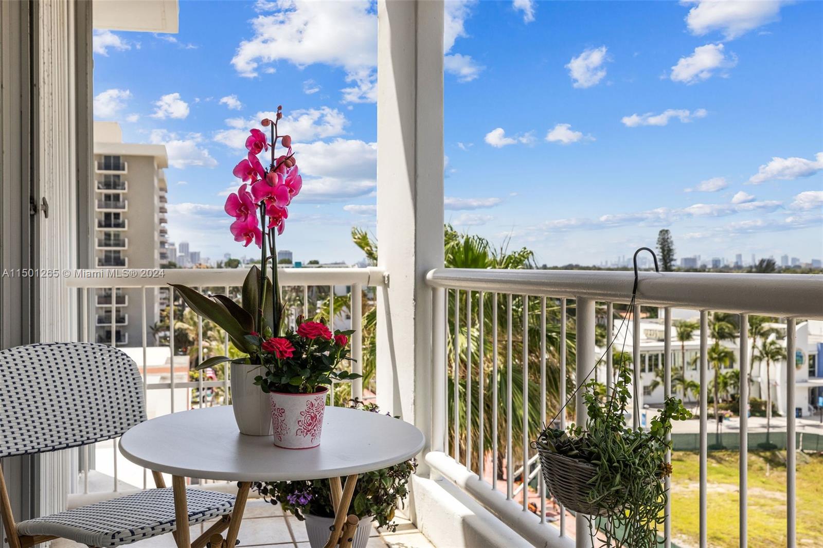 9341 Collins Ave # 507