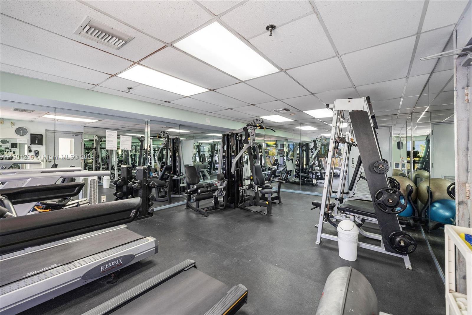 9341 Collins Ave # 507