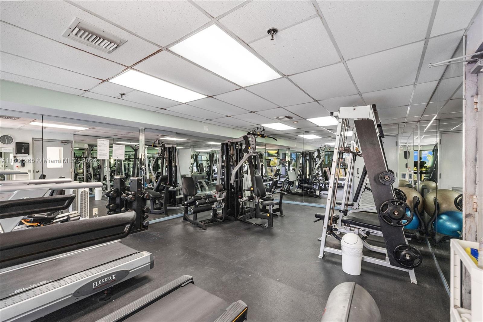 9341 Collins Ave # 507
