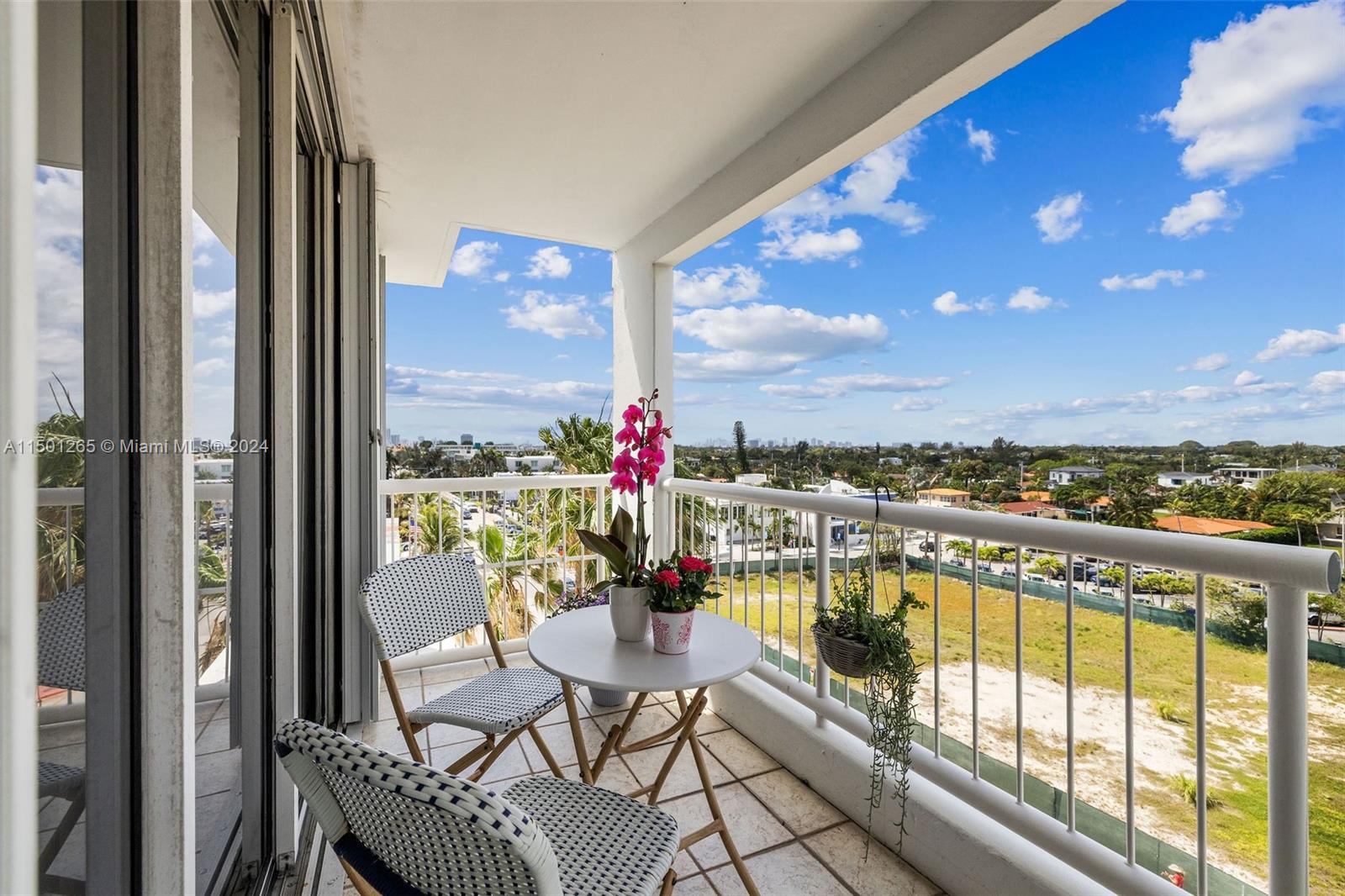 9341 Collins Ave # 507