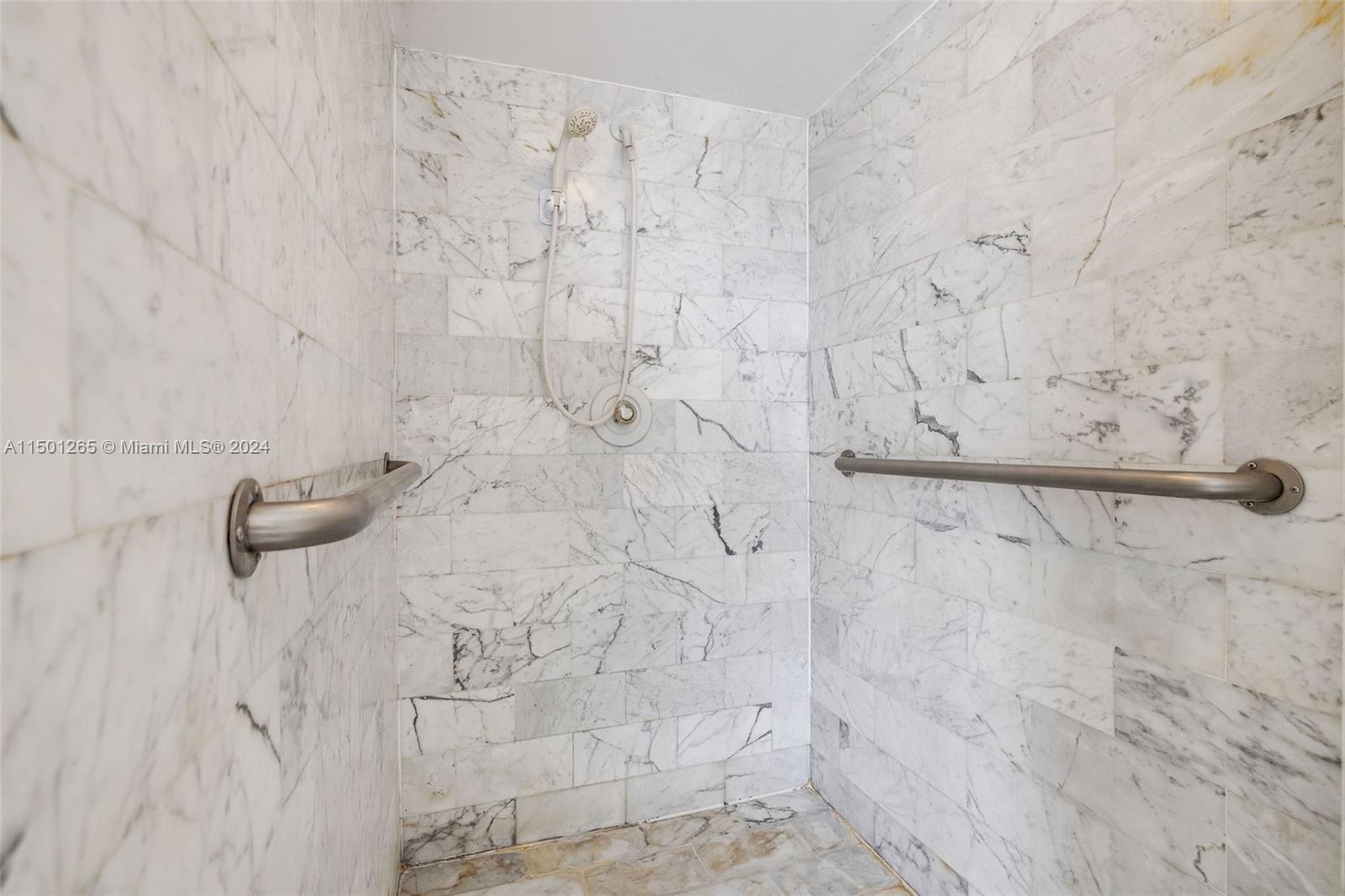 9341 Collins Ave # 507