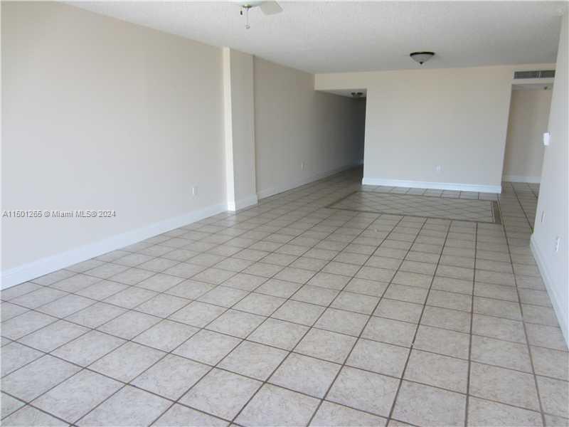 9341 Collins Ave # 507