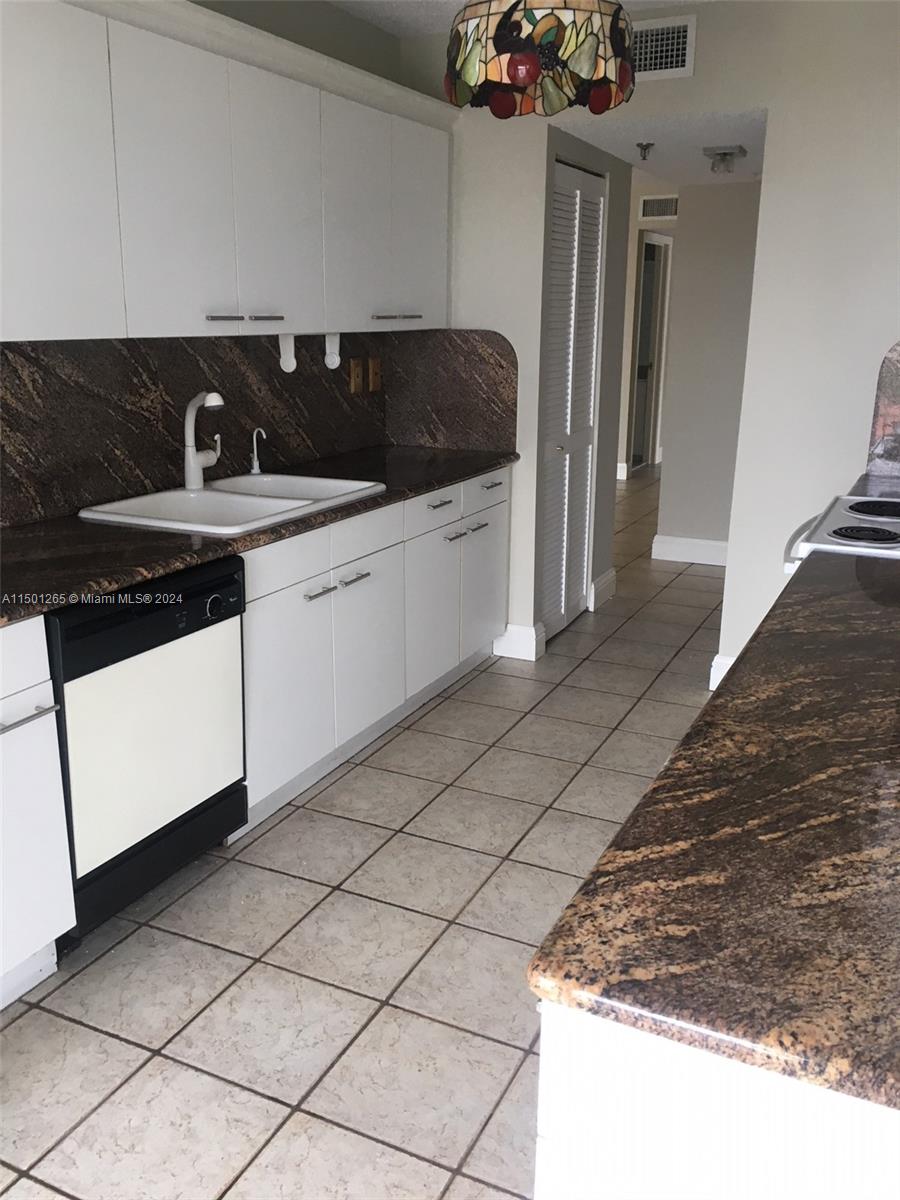 9341 Collins Ave # 507